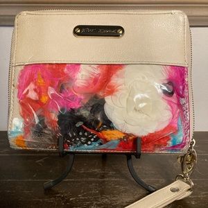 Oversized wristlet/ wallet